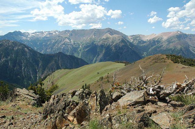 The Nez Perce lived for generations in the Wallowa Valley in the northeastern corner of Oregon, isolated by high mountain ranges and deep gorges.